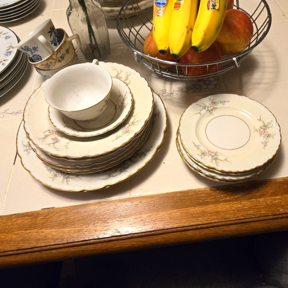 China set with teacup and gravy bowl